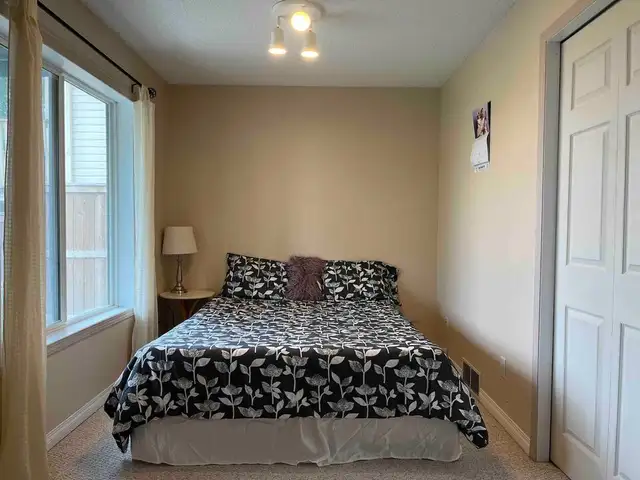 Monthly Furnished Walkout Suite- NW Calgary- Close toAirport63860083933699120