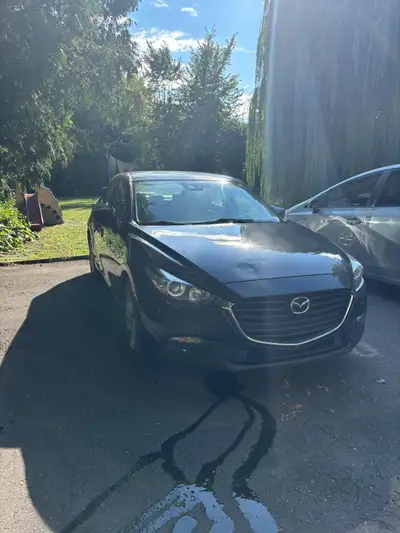 Mazda 3 – 2018 | Manuelle | 150 000 km Vous cherchez une voiture fiable et agréable à conduire ? Cet...