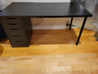 IKEA Large desk 29½" x 59" (75 x 150 cm) || Grand bureau IKEA