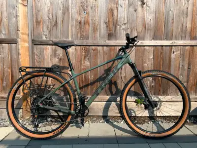 Trek Marlin 7 Gen 3 2025 Mountain Bike(L), View more