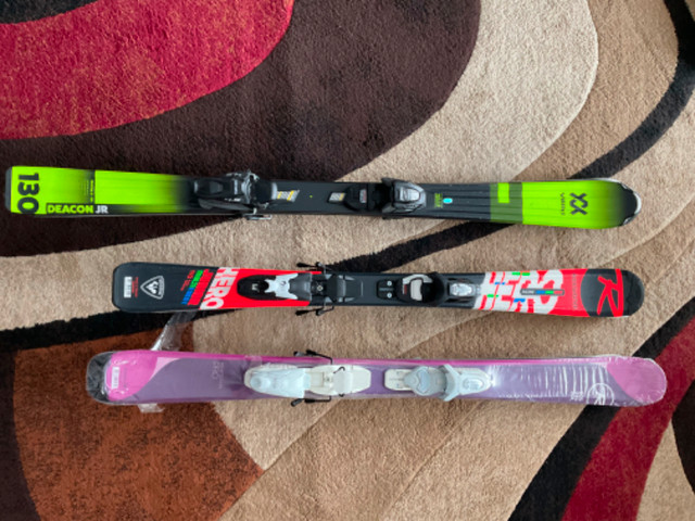 Skis enfants Rossignol Volkl 110/116/130cm avec bottes dans Ski  à Longueuil/Rive Sud