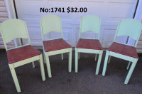 4 chaises en bois vintages