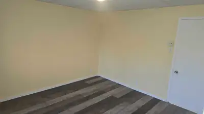Ce spacieux 3 1/2 lumineux est idéalement situé à deux pas du Cégep de Lévis, offrant un espace de v...