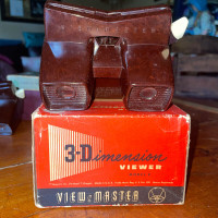 Vintage 1960's View Master 3-Dimension Viewer with box