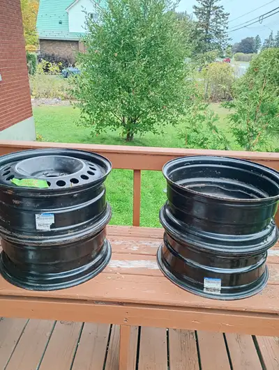 $ alloy rims on sale. very good condition.