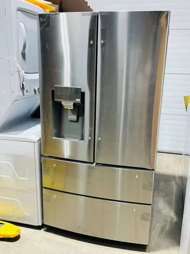 LG 36" 28 cu ft Stainless Steel French door Refrigerator in Refrigerators in Mississauga / Peel Region - Image 2