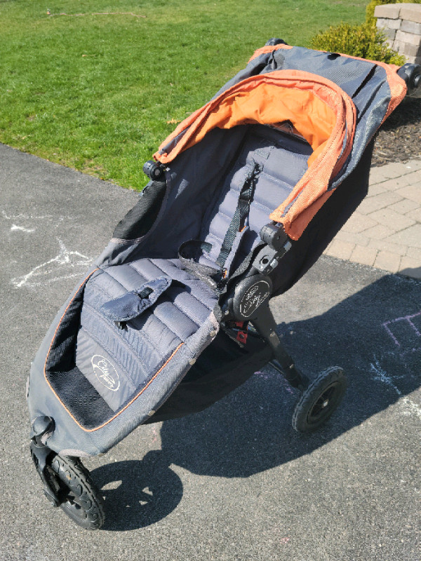 Baby Jogger City Mini GT in Strollers, Carriers & Car Seats in Belleville