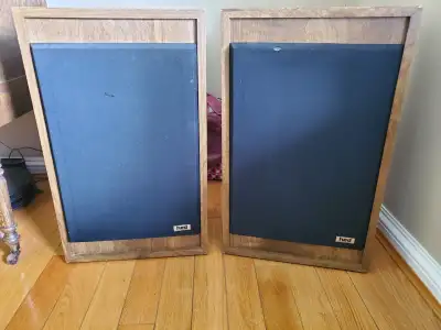Cerwin-Vega HED U123 (vintage) speakers, View more