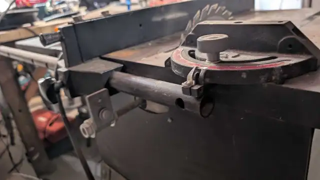 Rockwell Beaver 10in Table Saw in Power Tools in London - Image 11