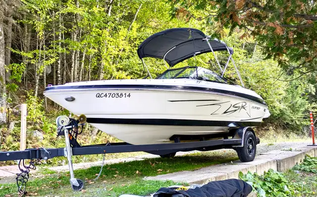 Boat Larson for sale in Powerboats & Motorboats in Laurentides - Image 2