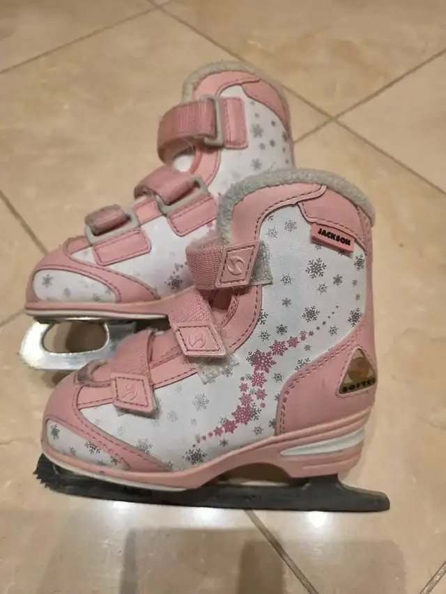 Jackson Ice Skates - Size 11J in Skates & Blades in Markham / York Region - Image 2