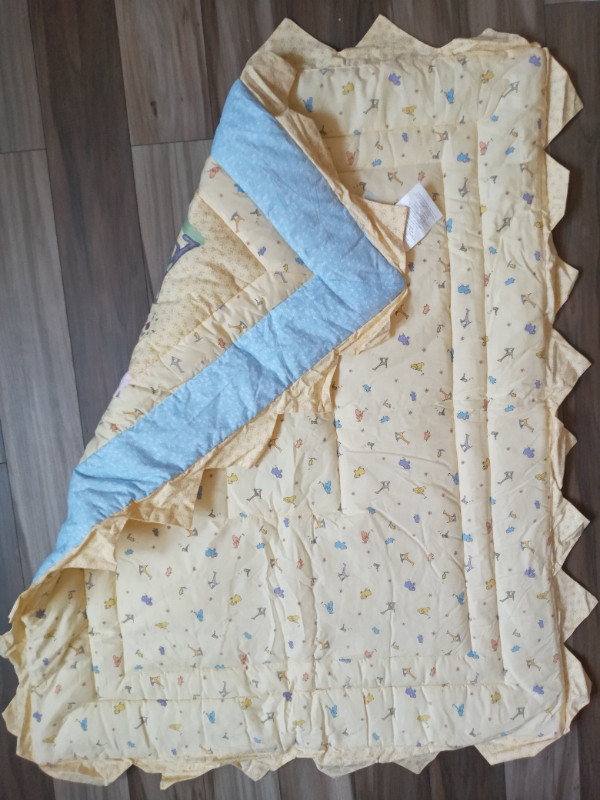 Carter's Crib Bumper Pad Comforter Set Animals Nursery Baby Boys in Cribs in Mississauga / Peel Region - Image 3