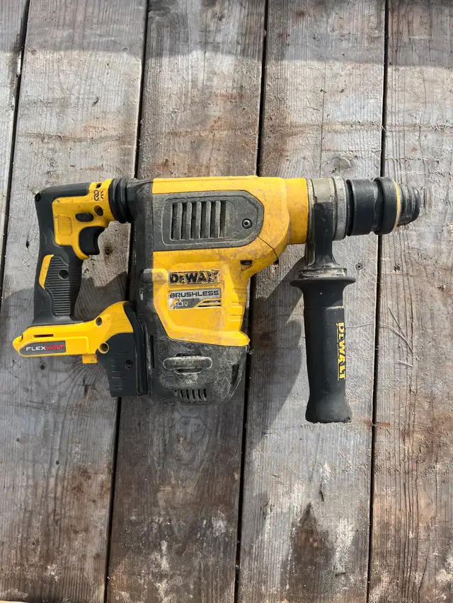 DeWalt Flexvolt Hammer Drill in Power Tools in Mississauga / Peel Region - Image 3