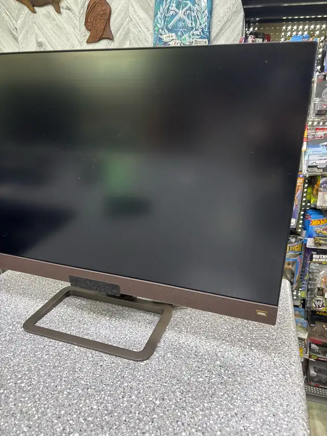 BenQ 27” LCD Gaming Monitor EX2780Q-T in Monitors in Oshawa / Durham Region - Image 4