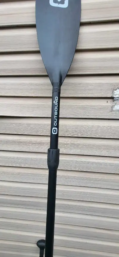 Get ready to paddle into adventure with this Outbound kayak paddle! This used paddle is in great sha...