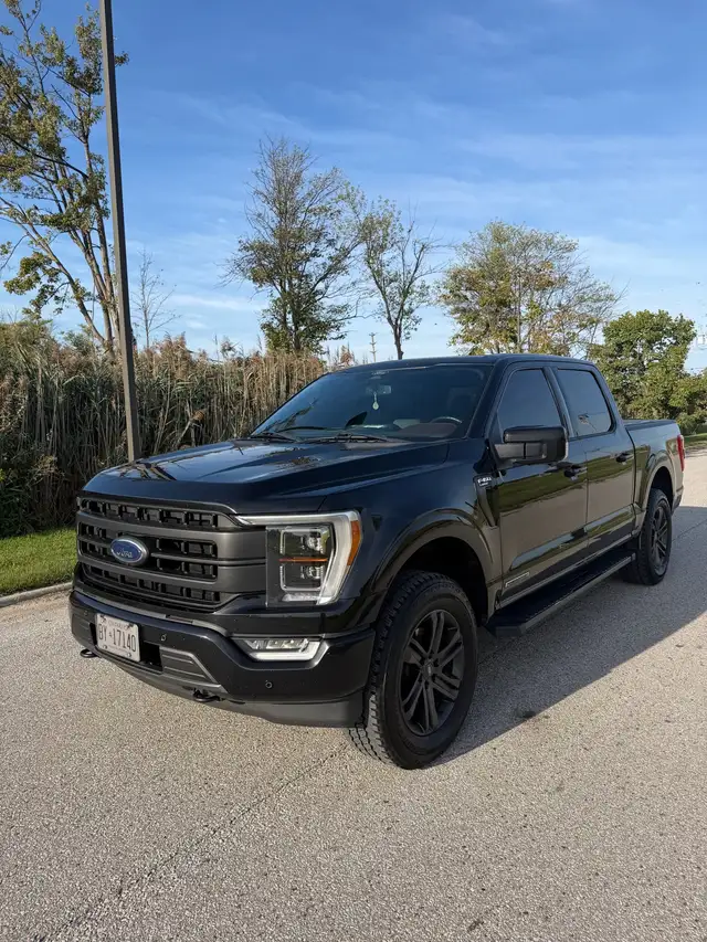  2022 Ford F-150 Lariat  FX4 – 88,000 KM – Fully Loaded