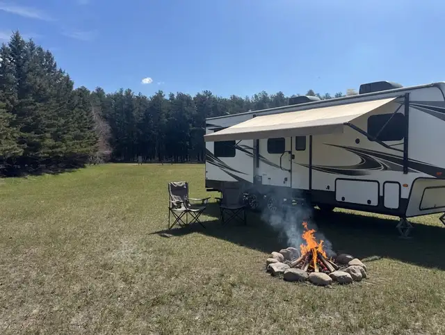 RV Parking Spot for Rent | Full Hookups + Quiet Location in Saskatchewan in Canada - Image 3