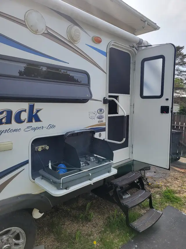 Keystone Outback 21ft in Travel Trailers & Campers in Dartmouth - Image 6