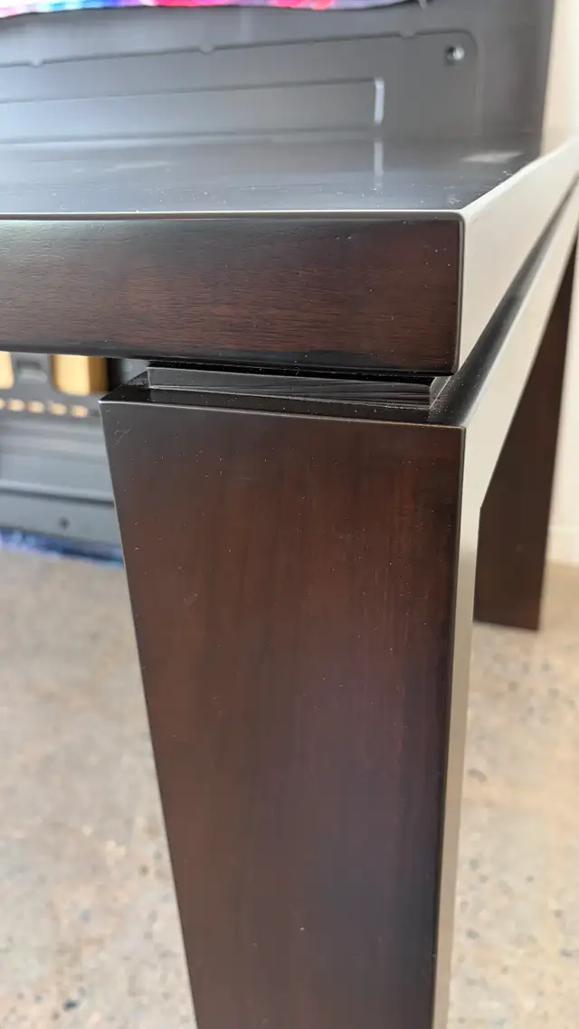 Wooden Table in Other Tables in City of Toronto - Image 4