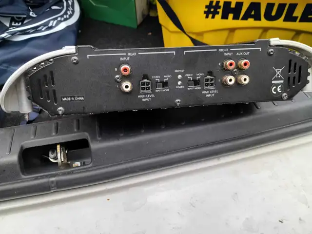 Car Amplifier in Other in City of Toronto - Image 4