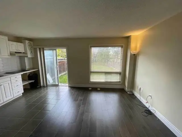 Walkout Basement Near Warden Station – 30 Min to Downtown! in Long Term Rentals in City of Toronto - Image 10