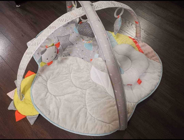 Baby play mat with hanging toys and pillow in Playpens, Swings & Saucers in City of Toronto