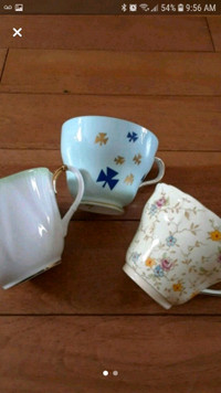 3 beautiful antique Fine Bone cups
