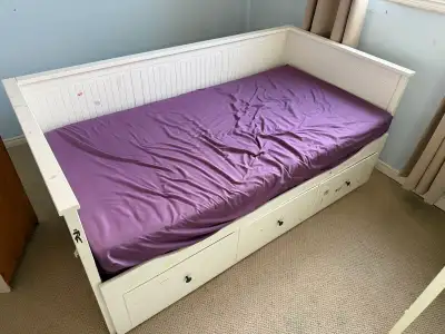 Ikea Hemnes Daybed pull out bed, View more