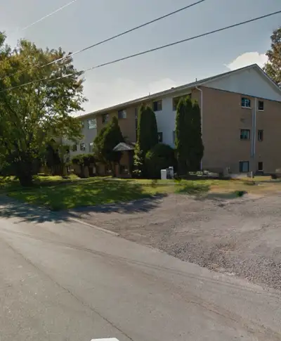 -ONE AND TWO BEDROOM APARTMENTS FOR RENT - LOCATED ON THE EAST SIDE OF NEW GLASGOW -HEAT HOT WATER I...