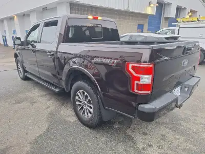 $36,500 O.B.O. 2019 Ford F-150 XLT Sport 4x4 Supercrew Colour : Magma Interior : Black Sport 5.0L Ga...