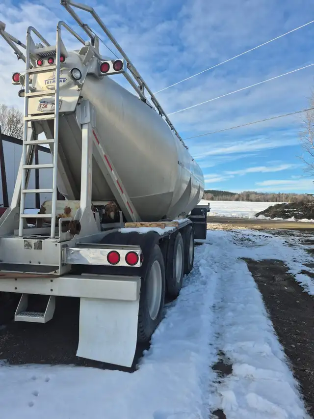 2015 Tremcar 141 (Dry Bulk Tanker) in Other in Fredericton - Image 2