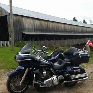 1687.9cc, Air Cooled, V Twin, and a 6-Speed Manual Transmission New tires, brakes and Oil ready to g...