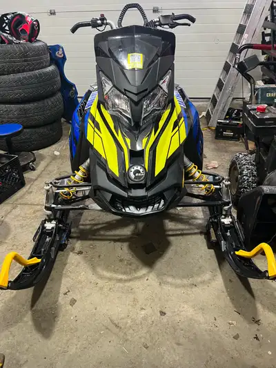 2014 skidoo backcountry 800 137” with a new aftermarket track with a 2” lug has 16000 on the body an...