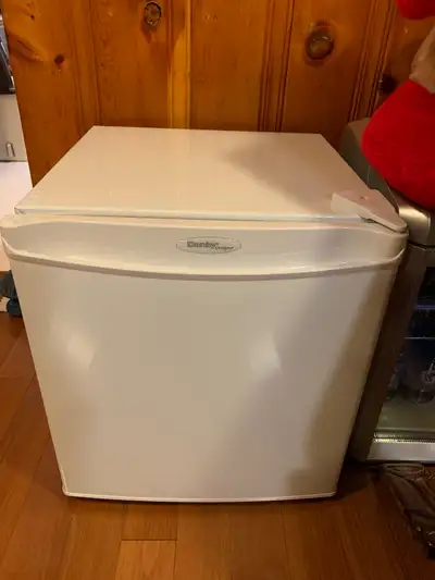 Mini frigo Danby, View more