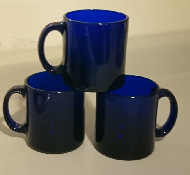 Vintage Cobalt Blue Libbey Glass Coffee Mug in Arts & Collectibles in Oshawa / Durham Region