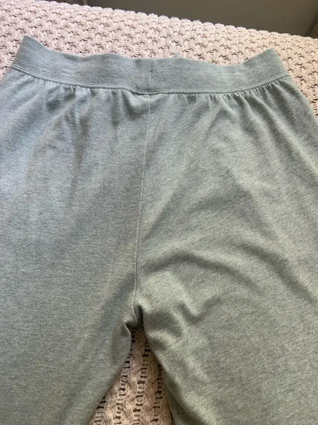 WOMEN’S NIKE GREY JOGGERS•SWEAT PANTS ! SIZE SMALL in Women's - Bottoms in Mississauga / Peel Region - Image 8