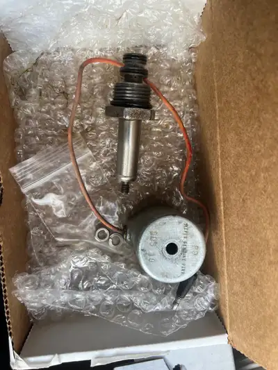 Meyer "B" Solenoid lift Coil and Valve Kit For plow Works great 120$ or offer