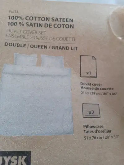 New Dovet cover Size double/queen with 2 pillow cases, View more