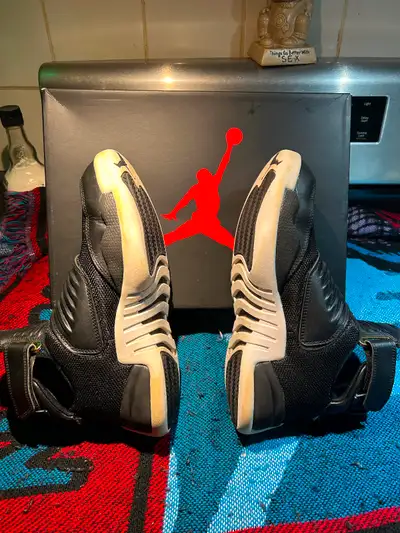Air Jordan Generation 23 Size 8 + Air Jordan 3 Retro Box Size 10, View more
