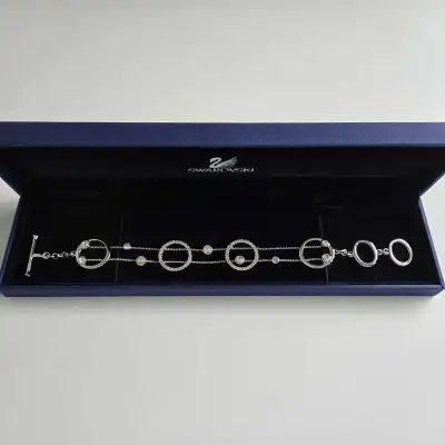 Swarovski Irina bracelet Silver tone with white crystals, 18cm size medium, Box included,