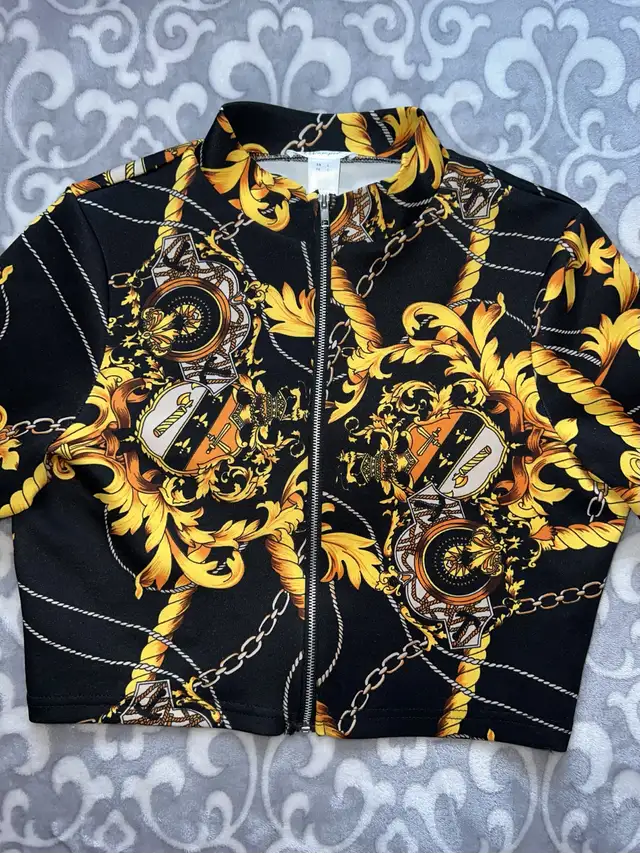 Revamped Women’s Long Sleeve Cropped Jacket  in Women's - Tops & Outerwear in Oshawa / Durham Region - Image 3