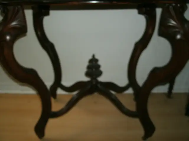 antique wooden table in Other Tables in Ottawa - Image 3