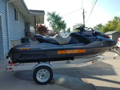 2021 Seadoo Gtx 230 with sound 101 hours Trailer included (aluminum "MOVE" single Place with led lig...