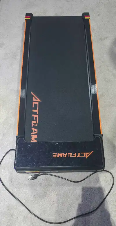 Get your fitness on with this Actflame treadmill! It's in used condition, but still has plenty of mi...