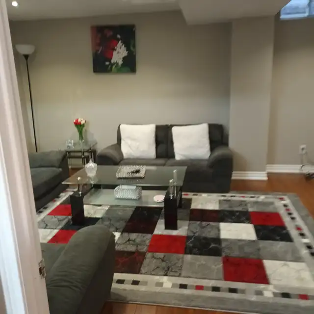 Basement apartment for rent, no parking, female only in Long Term Rentals in Markham / York Region - Image 5