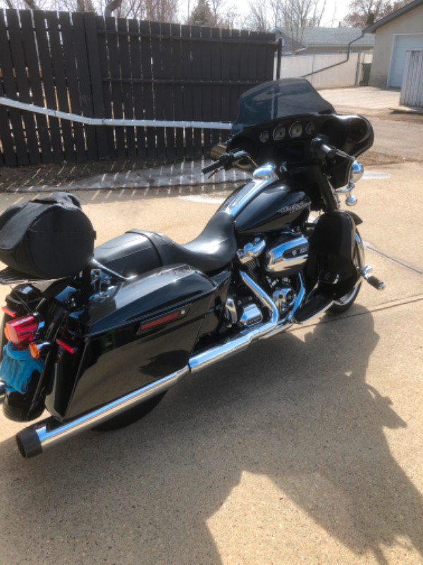 2019 Harley Davidson Street Glide in Touring in Edmonton - Image 3