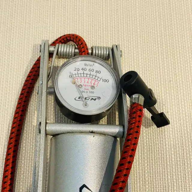 CCM Bike Foot Pump in Road in Markham / York Region - Image 3