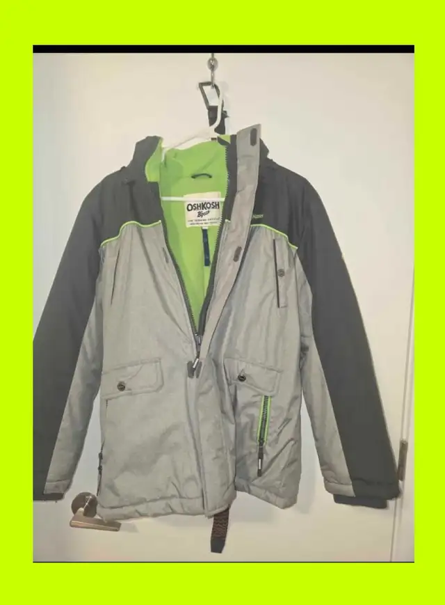 Winter Jacket  in Kids & Youth in Laval / North Shore - Image 2