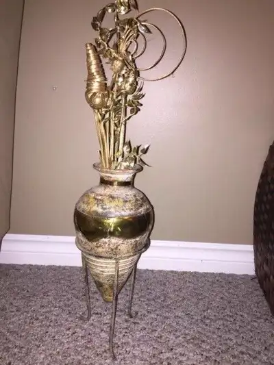Vintage Beautiful Flower vase with metal vase Pottery, View more