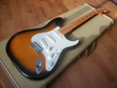 Fender Stratocaster American Vintage Reissue 57 AVRI, View more